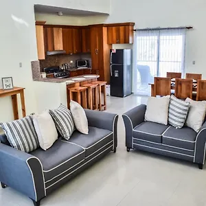 Hostal Palmas De Punta Cana F2 Hostel